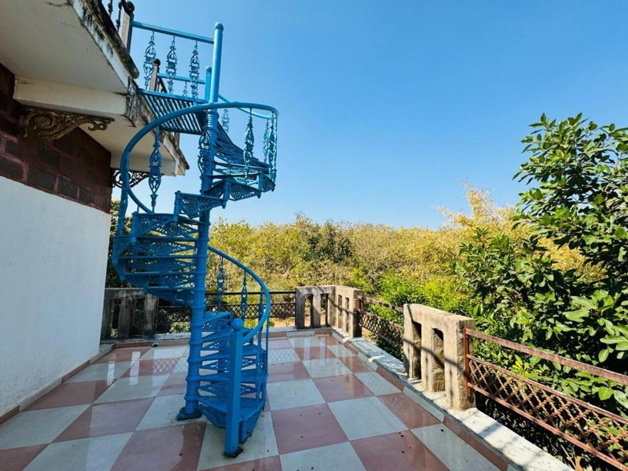 Gir Lions Paw Resort With Swimming Pool Sasan Gir Exterior photo