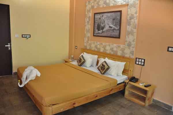 Gir Lions Paw Resort With Swimming Pool Sasan Gir Exterior photo