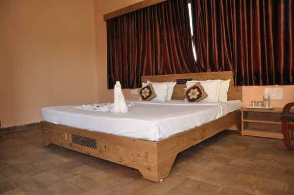 Gir Lions Paw Resort With Swimming Pool Sasan Gir Exterior photo