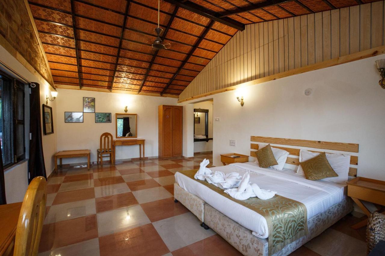 Gir Lions Paw Resort With Swimming Pool Sasan Gir Exterior photo