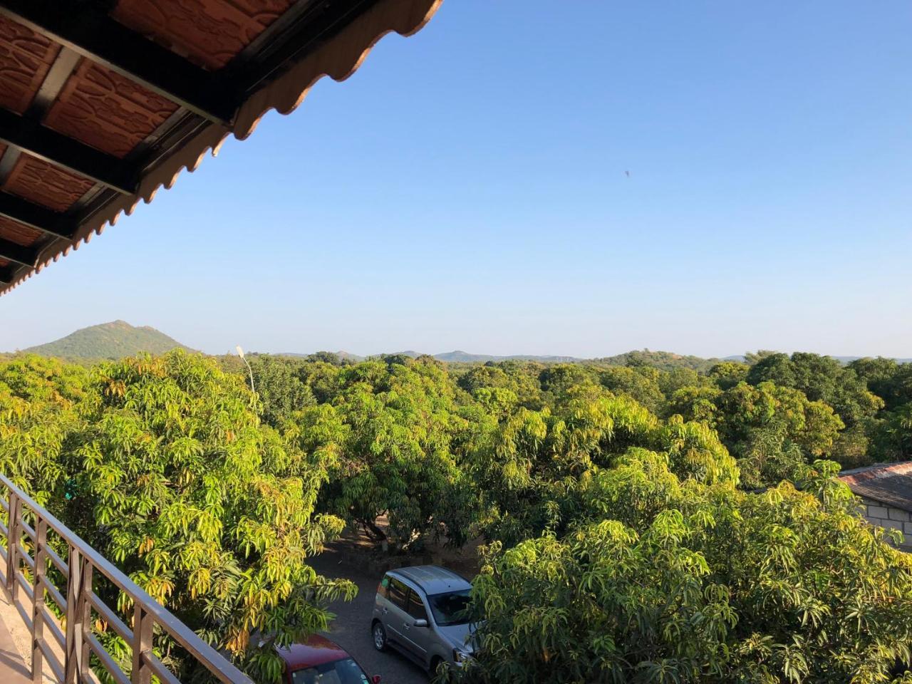 Gir Lions Paw Resort With Swimming Pool Sasan Gir Exterior photo