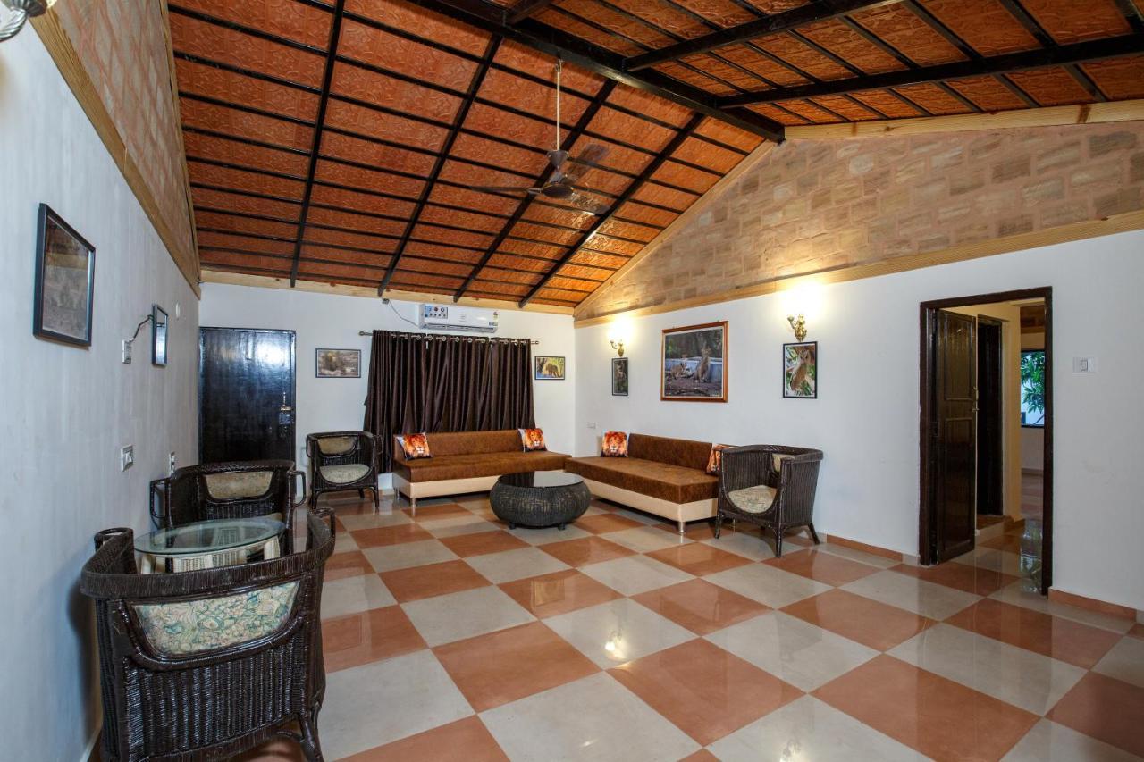 Gir Lions Paw Resort With Swimming Pool Sasan Gir Exterior photo